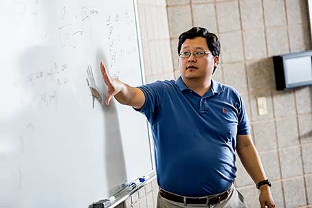 Professor Daniel Chang teaching class