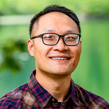 Yanzeng Li